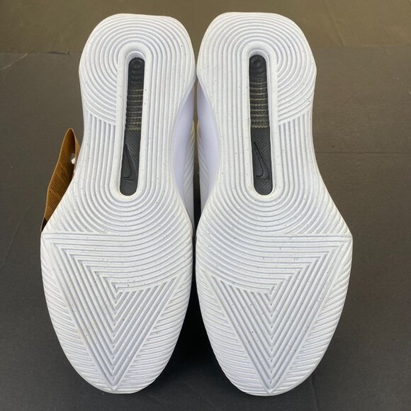 Nike G.T. Jump Academy Basketball Shoes (White/Black/Metallic Silver) Size 7